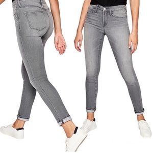 Sculpted Skinny Athelta jeans in 6T grey wash